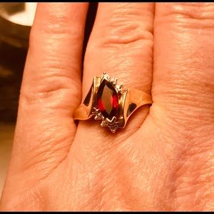 Marquis Garnet, 6 diamonds, 10K yellow gold size 9
